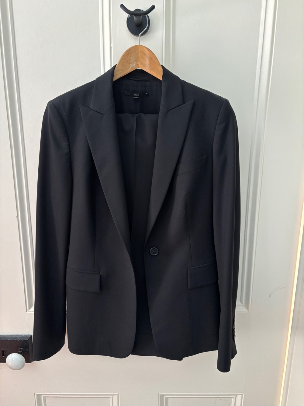 Hugo Boss Black Single-Button Women's Blazer and matching pants